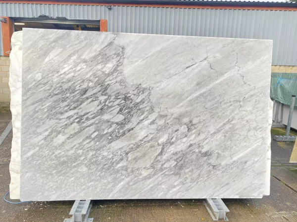 Carrara – 24823