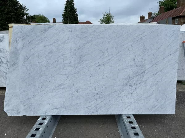 Carrara – 2359 – Honed