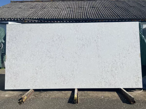 Radianz Quartz – Alluring – AL450