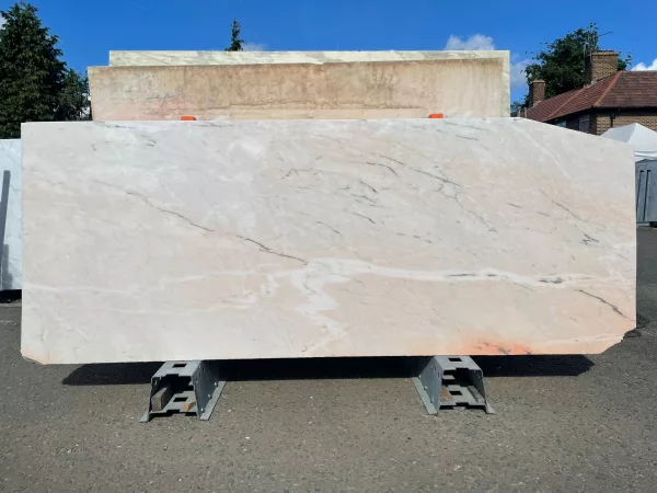 Jordan Pink – 5205