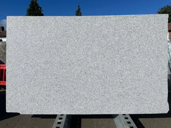London White – 42095 – Satin