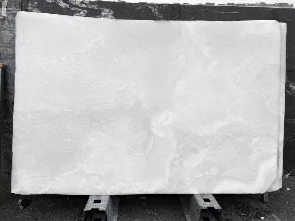 White Onyx – 8198